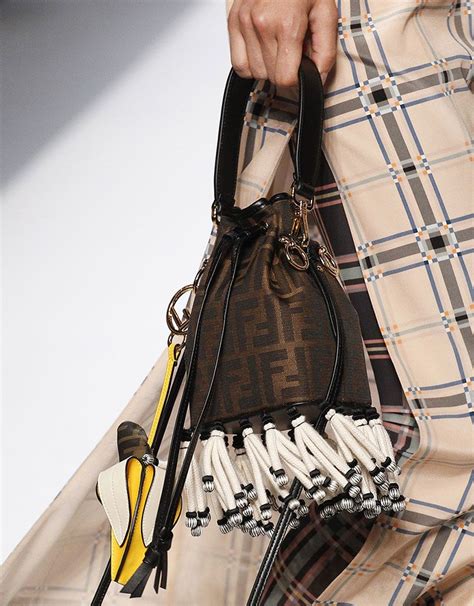 Fendi’s Spring 2018 Bags Use Logos and Plaid to Spice Up 